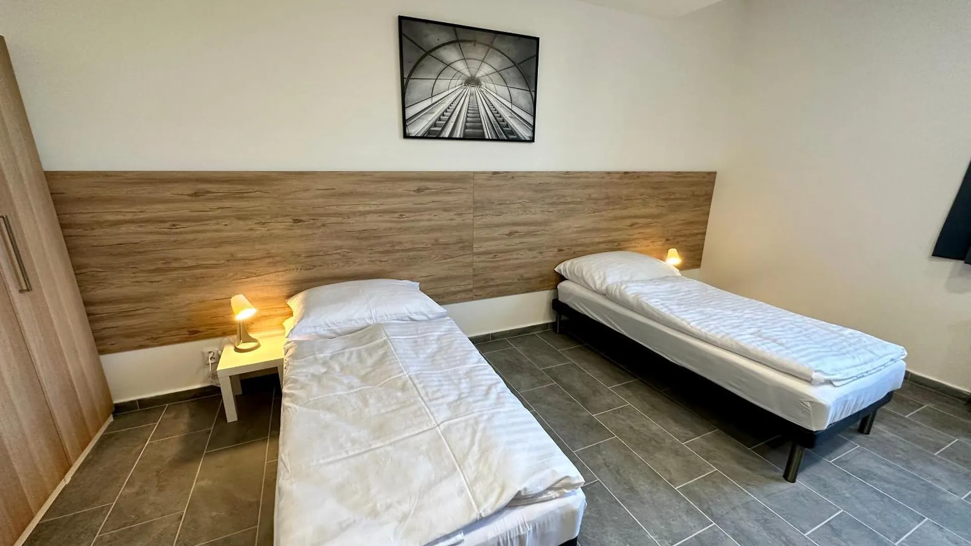 Lägenhetshotell Hotel Hangar Mosnov Tjeckien
