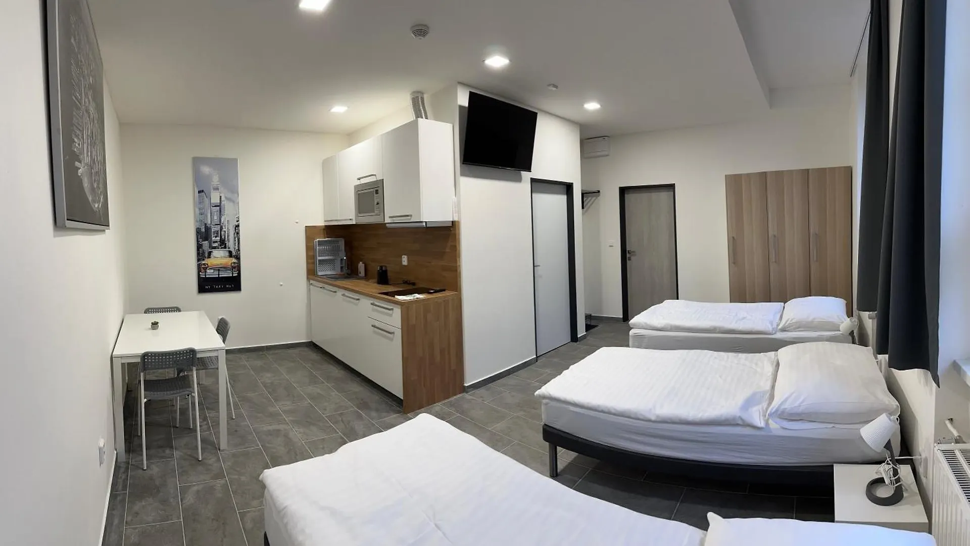 Hotel Hangar Mosnov Aparthotel